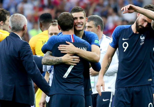 自叙利亚内 自叙利亚内